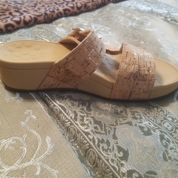 Vionic sandals - Picture 6 of 6